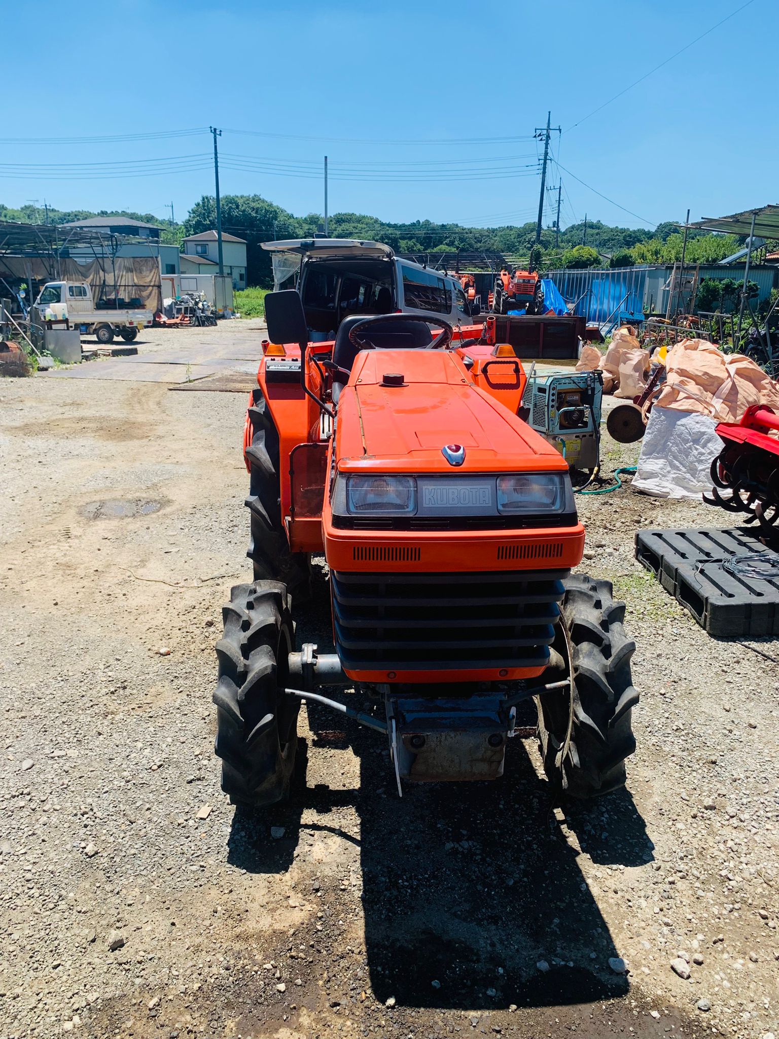 Kubota Tractor ZL1-235 3